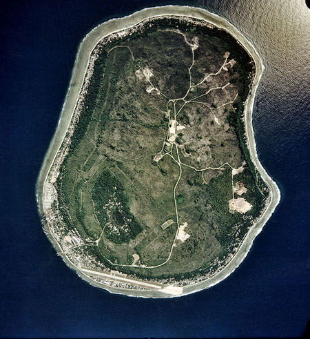 549px-nauru_satellite.jpg